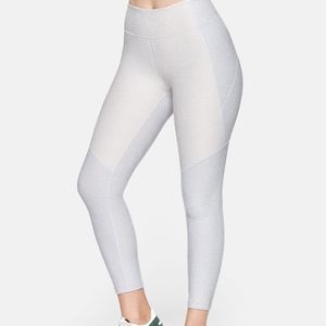 Outdoor Voices 3/4 Length Two Tone Legging